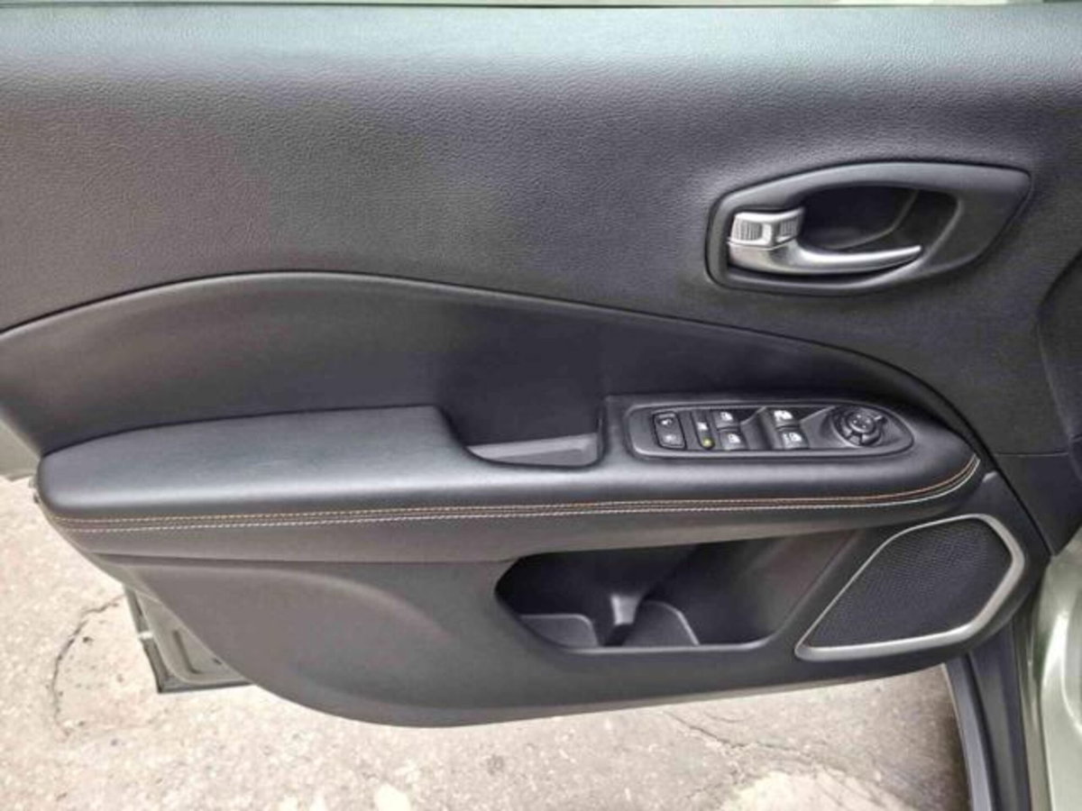 Jeep Compass 1.6 Multijet II 2WD Longitude (12)