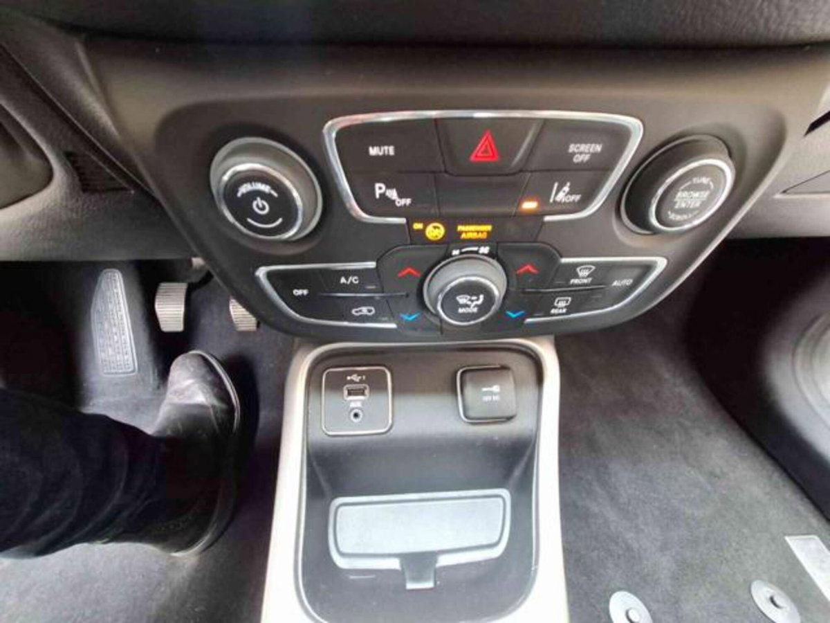 Jeep Compass 1.6 Multijet II 2WD Longitude (18)