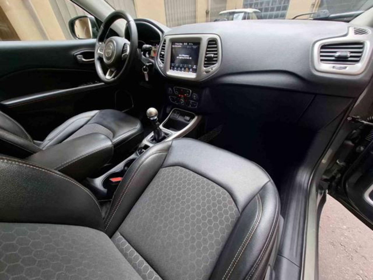 Jeep Compass 1.6 Multijet II 2WD Longitude (9)