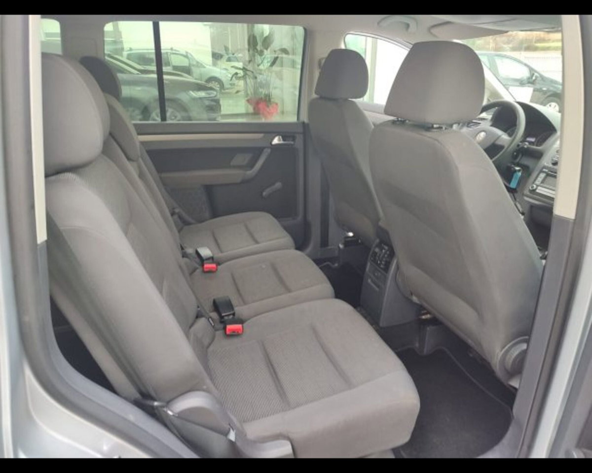 Volkswagen Touran Conceptline Ecofuel (10)