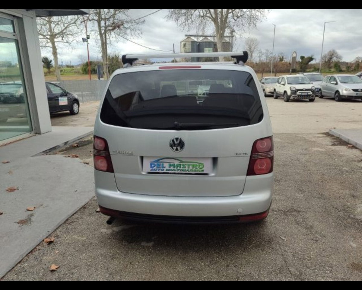 Volkswagen Touran Conceptline Ecofuel (6)
