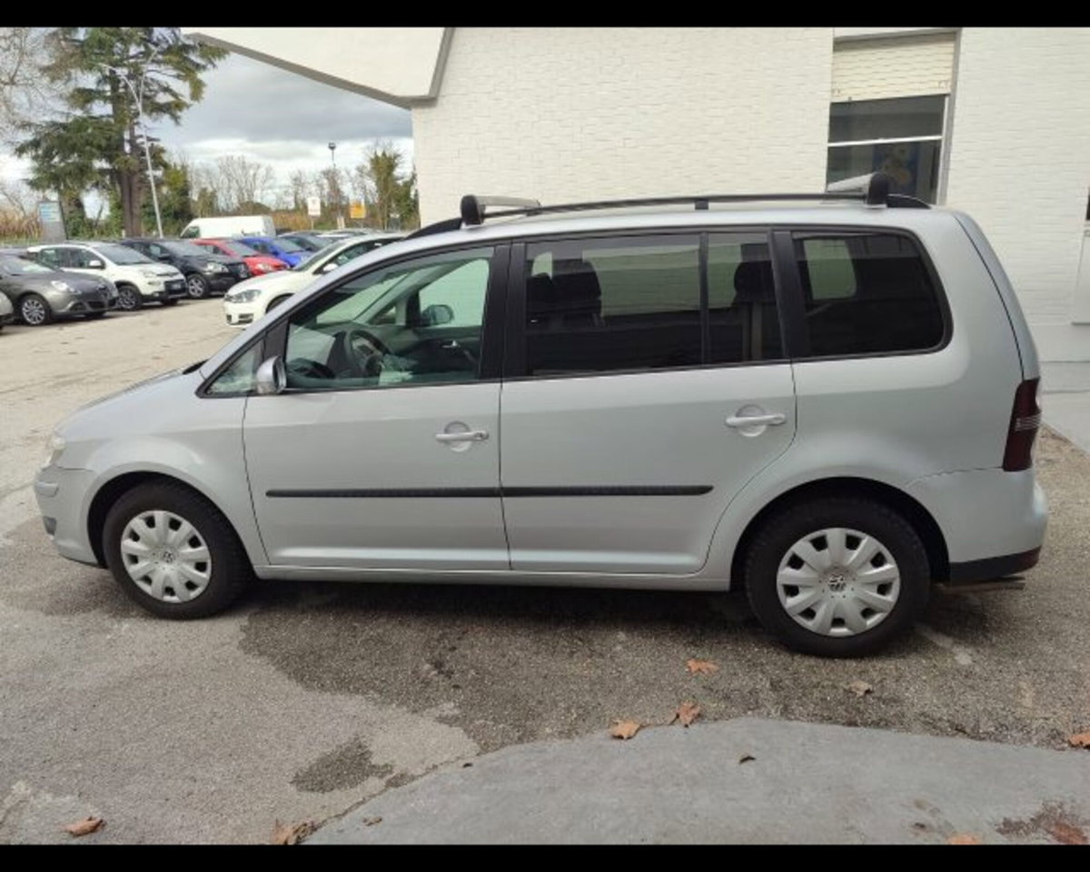 Volkswagen Touran Conceptline Ecofuel (7)