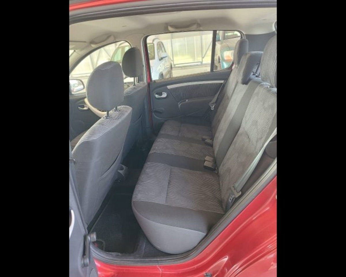 Dacia Sandero 1.4 8V GPL (13)
