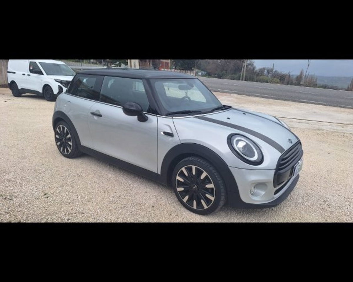 MINI Mini 1.5 Cooper D (2)