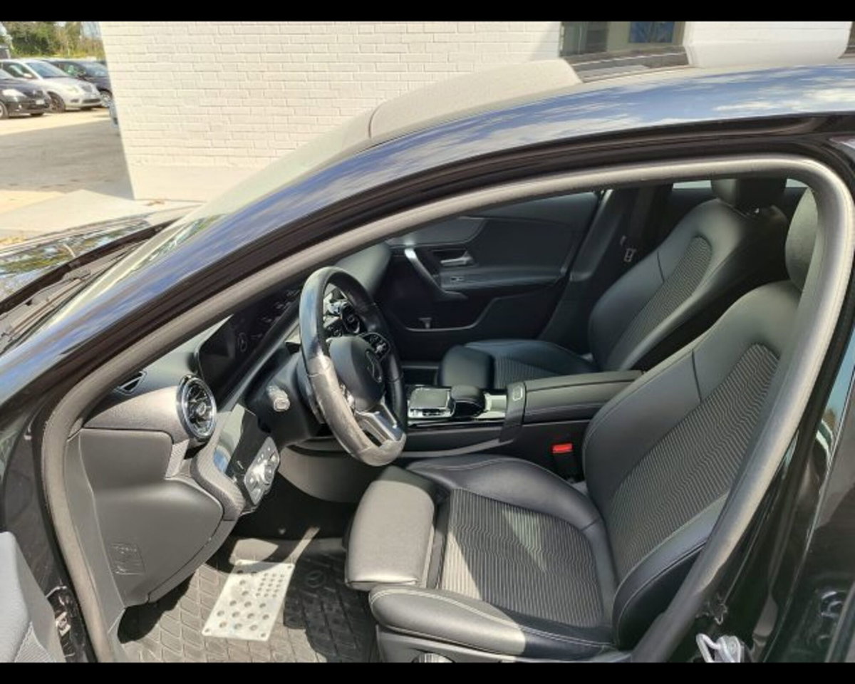 Mercedes-Benz Classe A 180 d Automatic Executive (18)