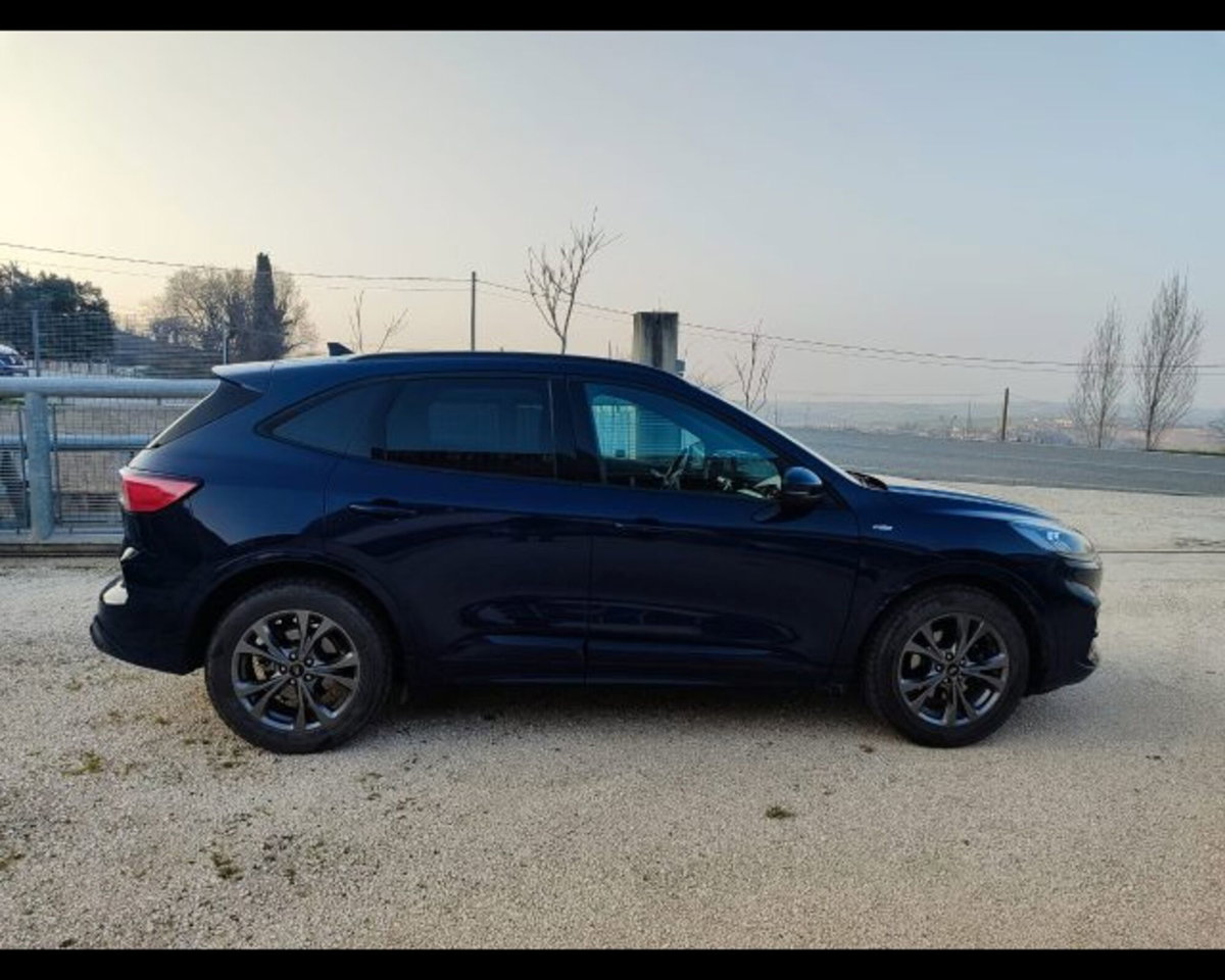 Ford Kuga 2.5 Full Hybrid 190 CV CVT 2WD ST-Line Design (2)