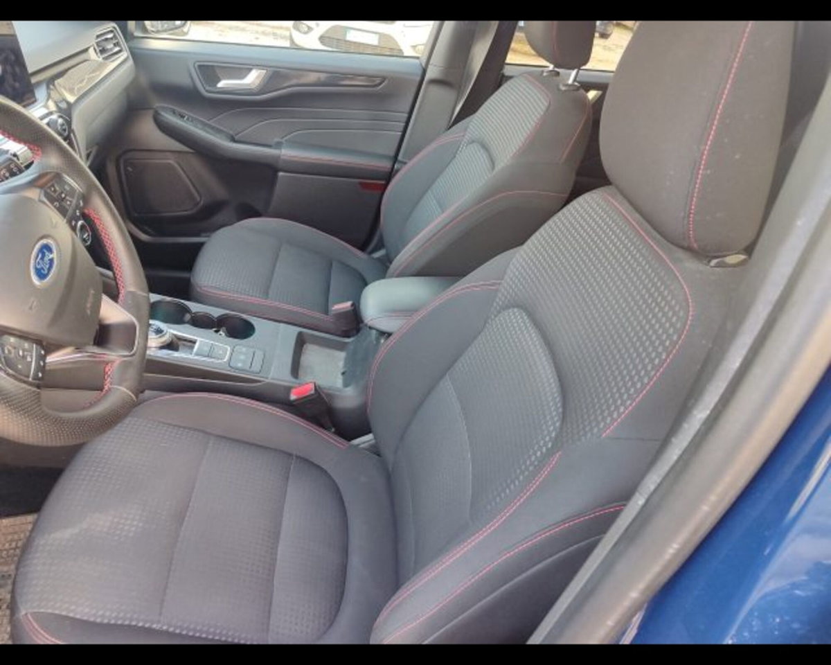 Ford Kuga 2.5 Full Hybrid 190 CV CVT 2WD ST-Line Design (9)