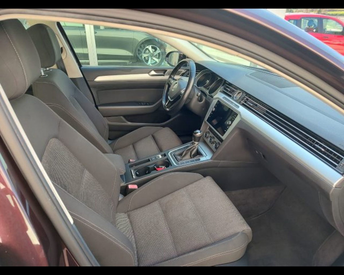 Volkswagen Passat Variant 1.6 TDI Trendline BlueMotion Technology (11)