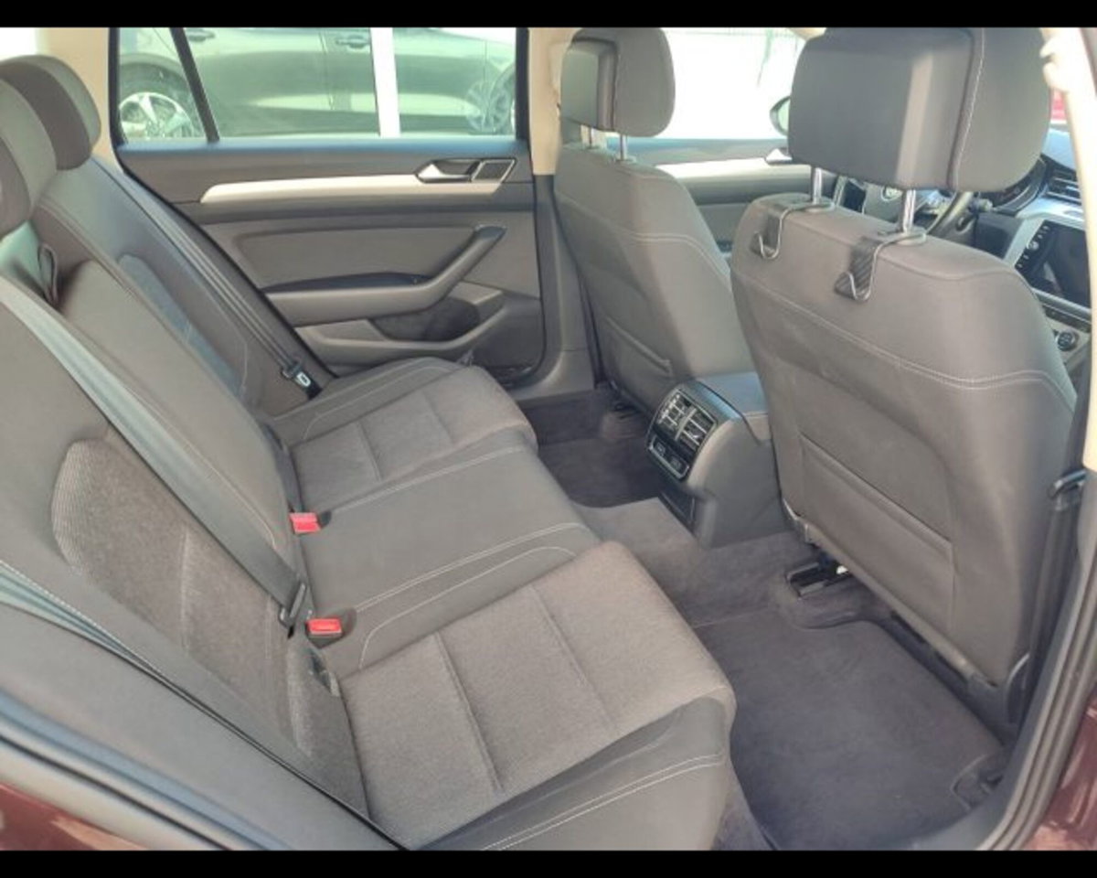 Volkswagen Passat Variant 1.6 TDI Trendline BlueMotion Technology (15)
