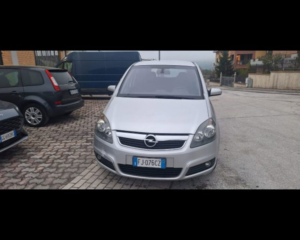 Opel Zafira 1.6 16V ecoM 94CV Enjoy (2)