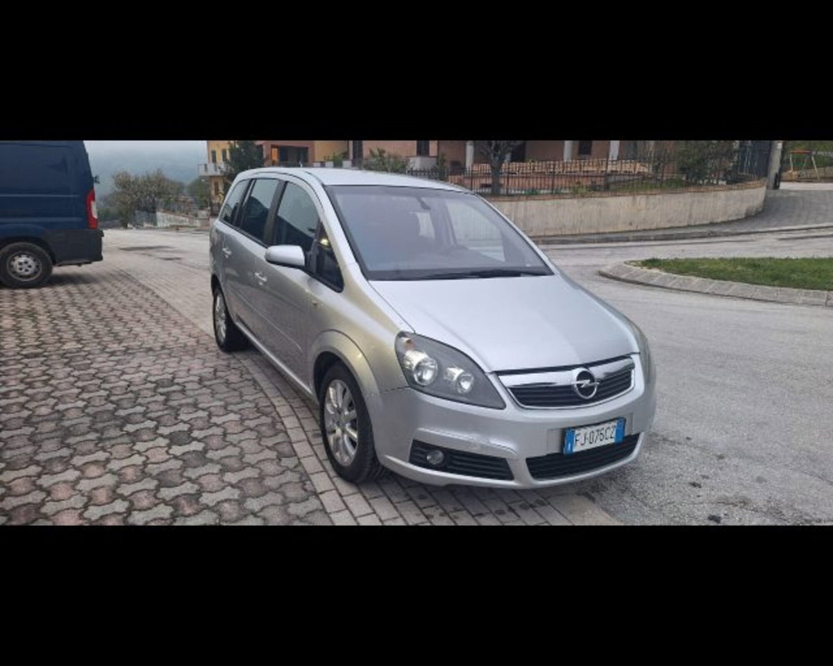Opel Zafira 1.6 16V ecoM 94CV Enjoy (3)
