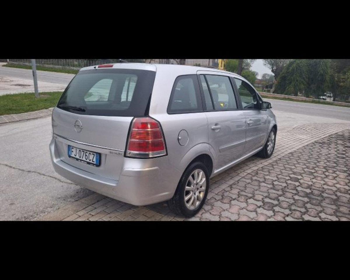 Opel Zafira 1.6 16V ecoM 94CV Enjoy (4)