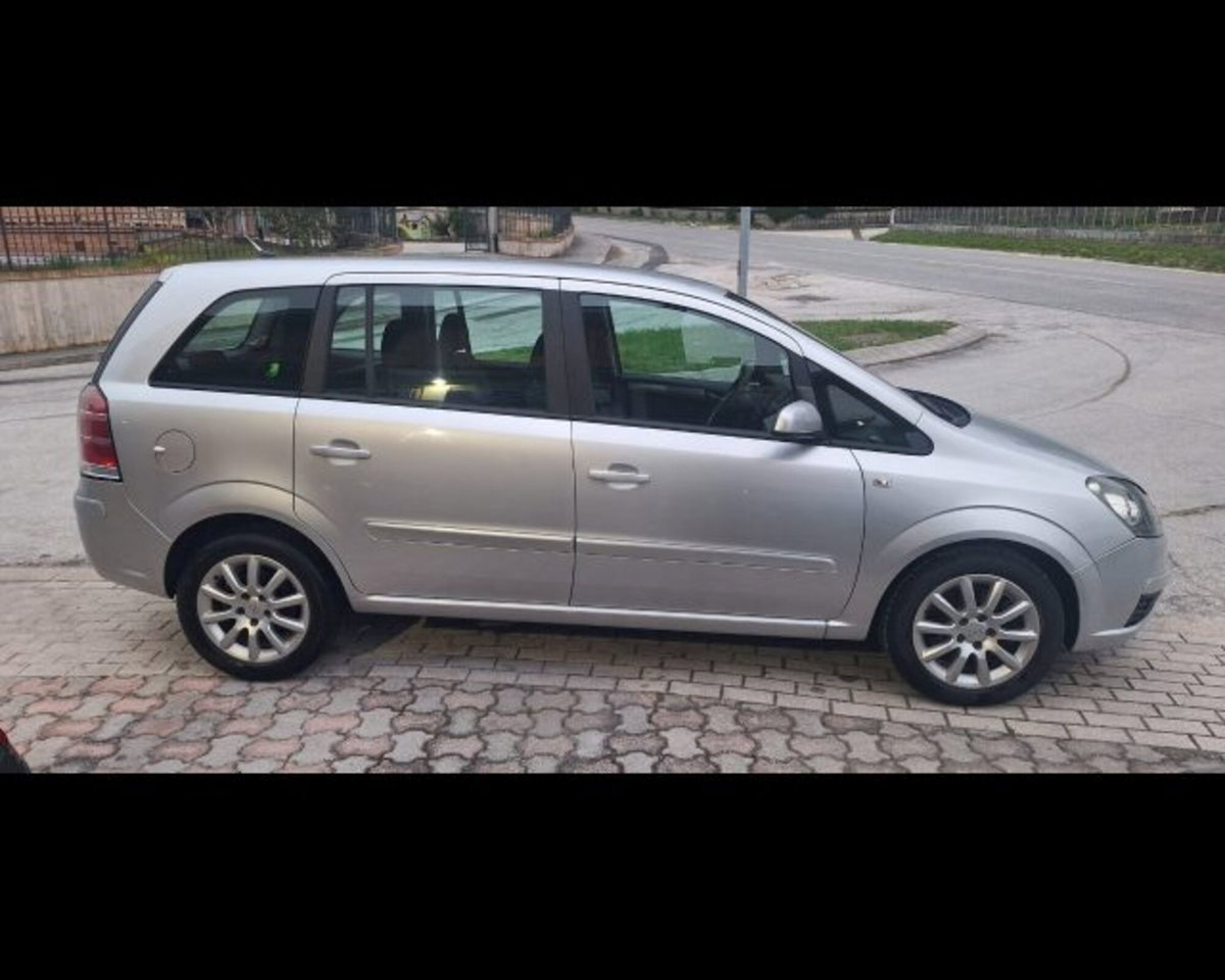 Opel Zafira 1.6 16V ecoM 94CV Enjoy (9)