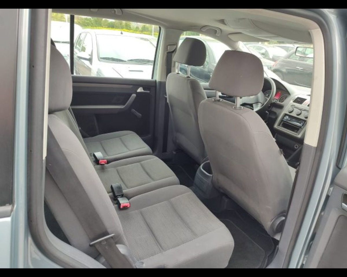 Volkswagen Touran Trendline Ecofuel (10)