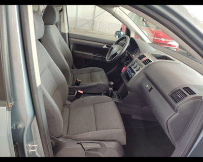 Volkswagen Touran Trendline Ecofuel (14)
