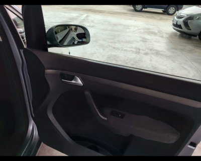 Volkswagen Touran Trendline Ecofuel (16)