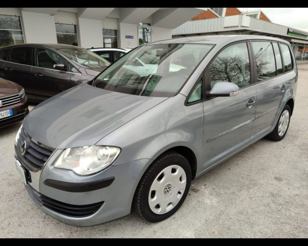 Volkswagen Touran Trendline Ecofuel (4)