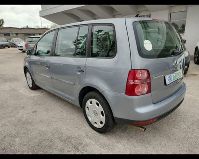 Volkswagen Touran Trendline Ecofuel (5)