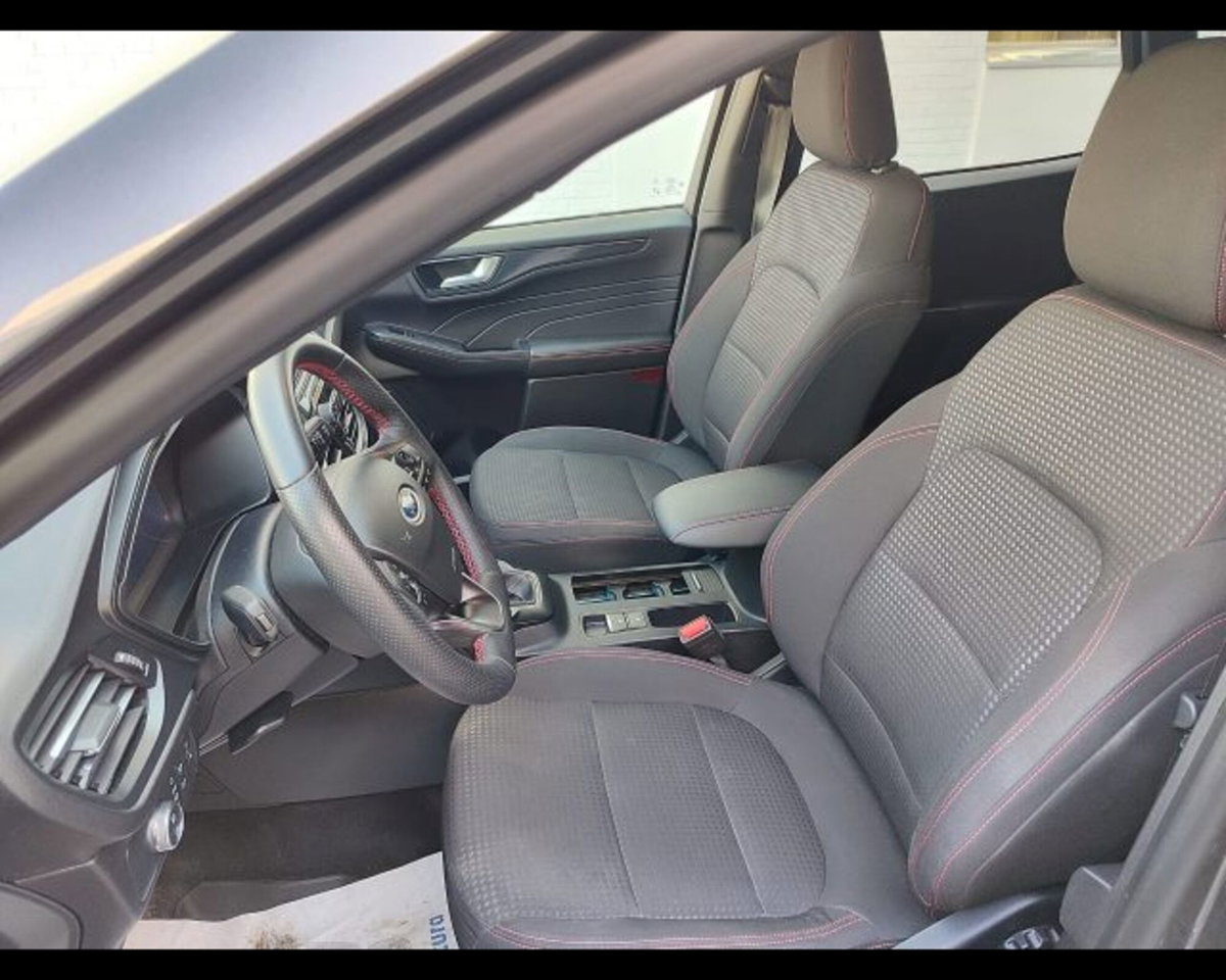 Ford Kuga 1.5 EcoBoost 150 CV 2WD ST-Line (13)