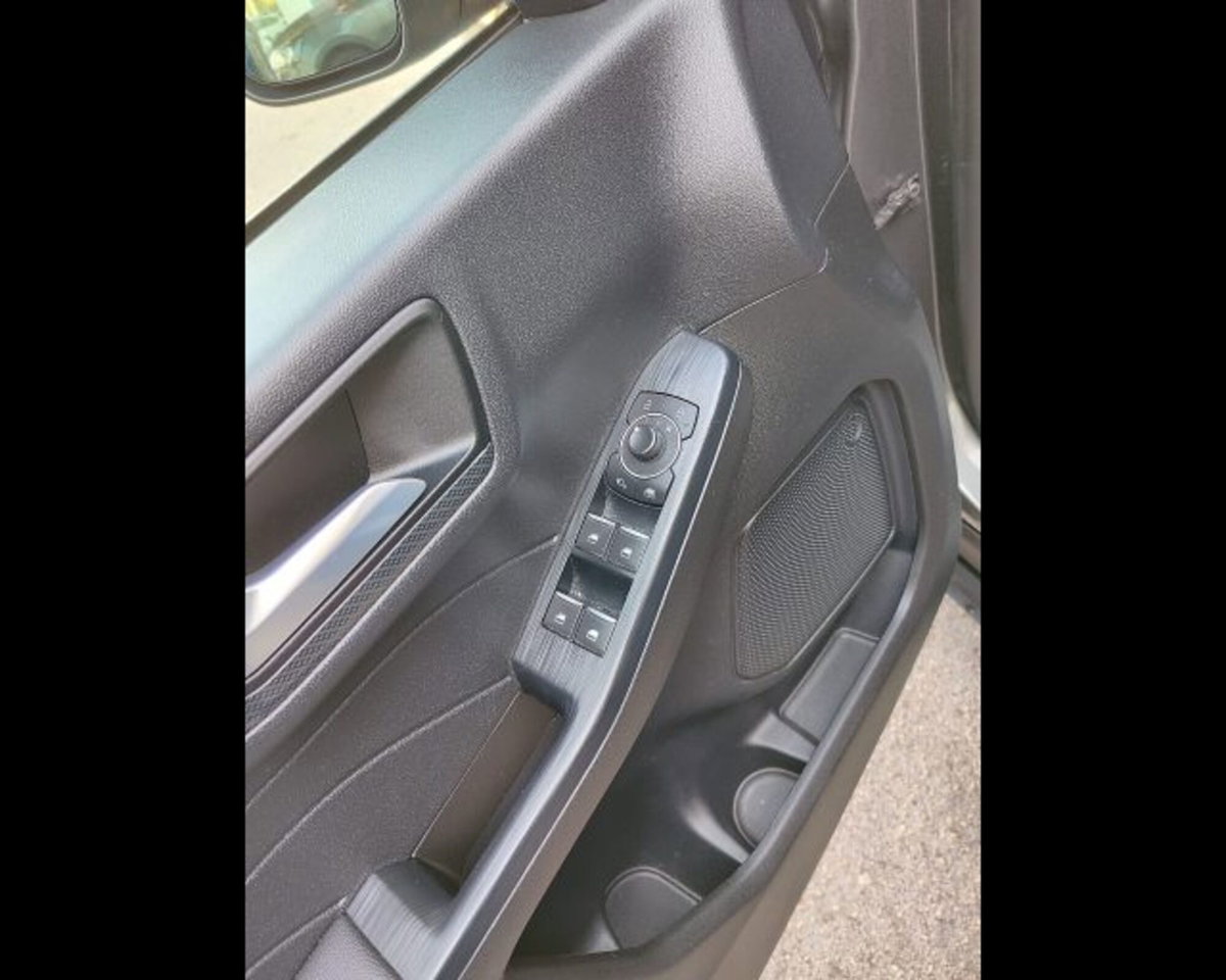 Ford Kuga 1.5 EcoBoost 150 CV 2WD ST-Line (20)