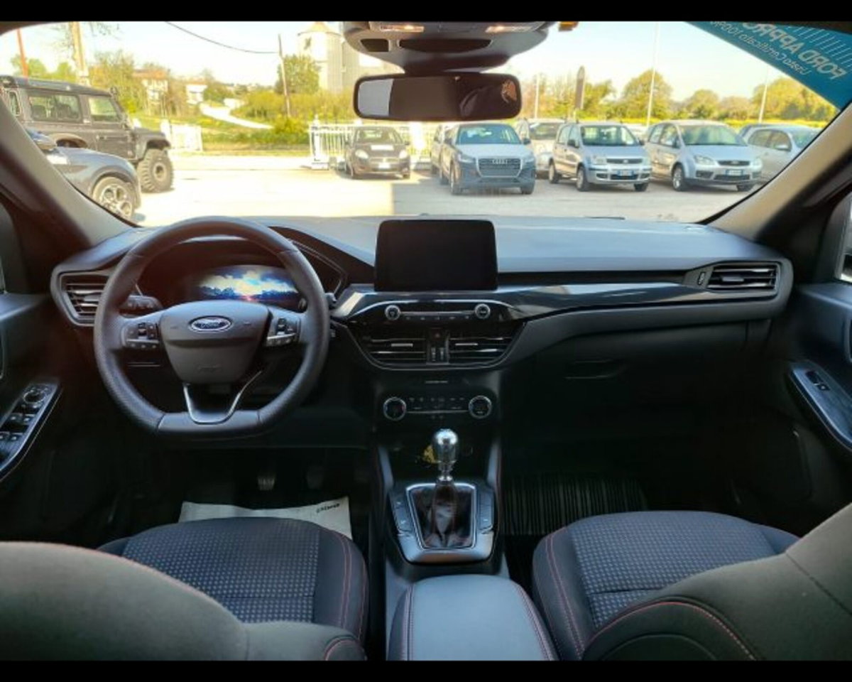 Ford Kuga 1.5 EcoBoost 150 CV 2WD ST-Line (9)