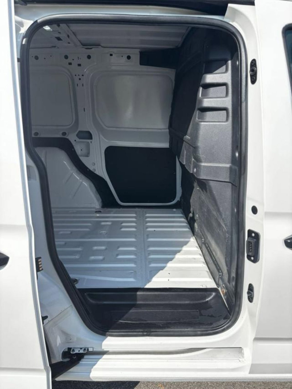 Volkswagen Veicoli Commerciali Caddy 2.0 TDI Kombi Business (10)