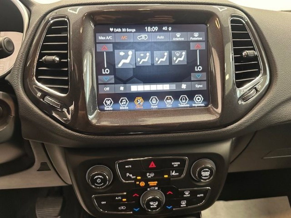 Jeep Compass 1.3 T4 190 CV PHEV AT6 4xe Longitude (15)