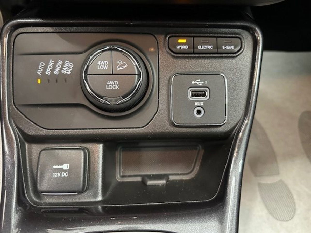 Jeep Compass 1.3 T4 190 CV PHEV AT6 4xe Longitude (18)