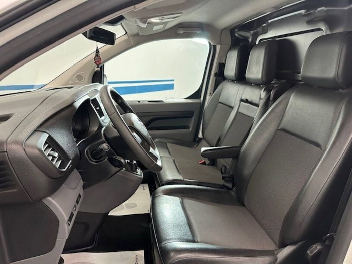 Opel Vivaro Furgone 1.5 Diesel 120CV S&S PC-TN S Furgone Enjoy (10)