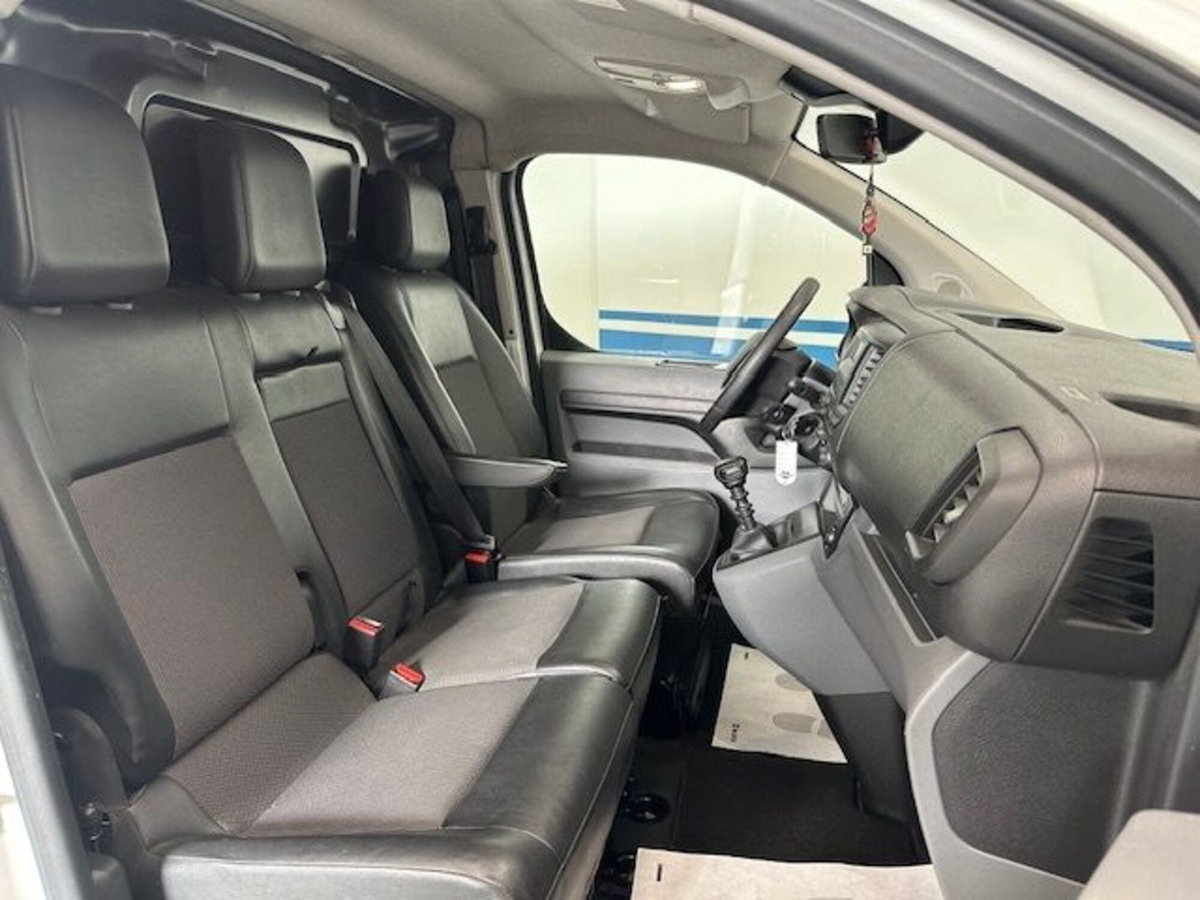 Opel Vivaro Furgone 1.5 Diesel 120CV S&S PC-TN S Furgone Enjoy (11)
