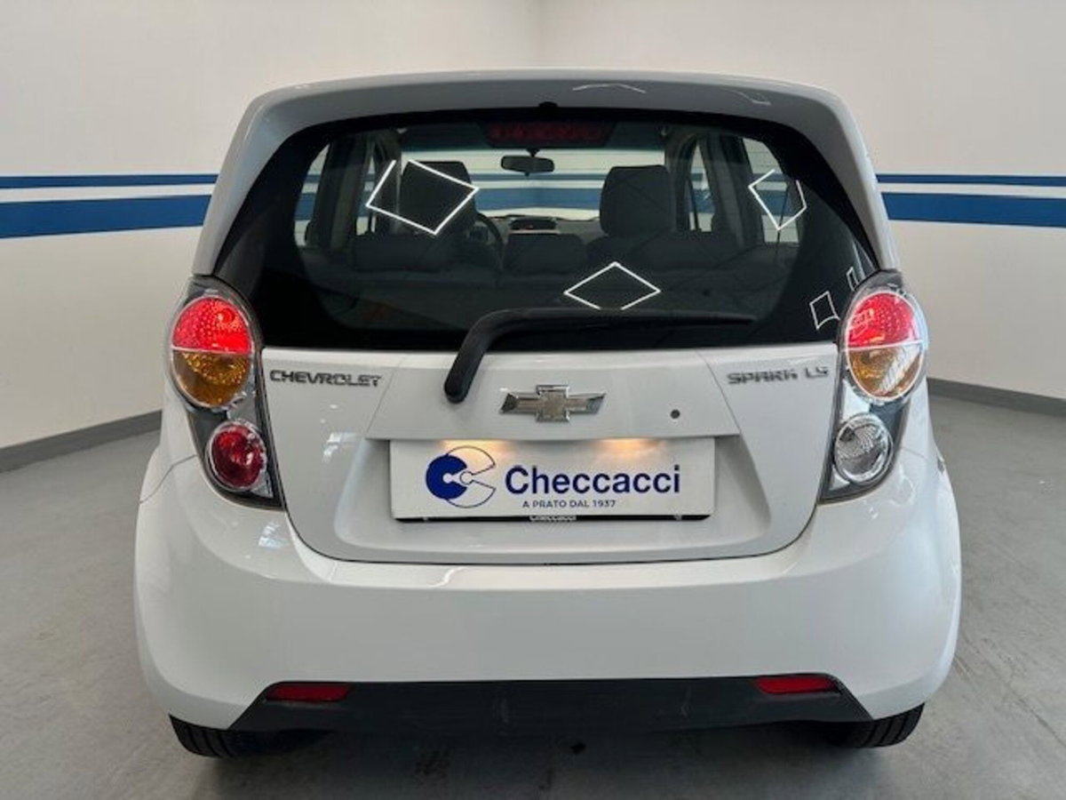 Chevrolet Spark 1.0 LS (5)