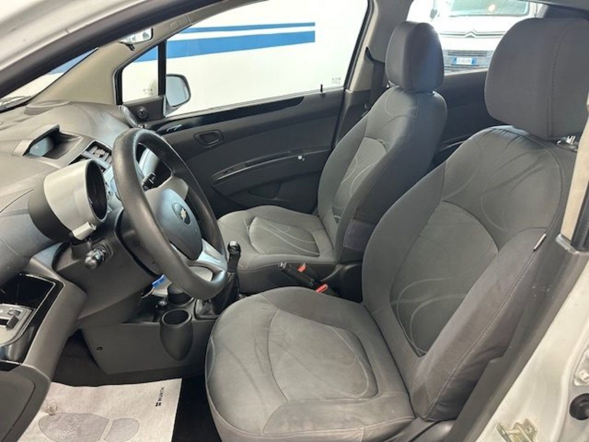 Chevrolet Spark 1.0 LS (8)