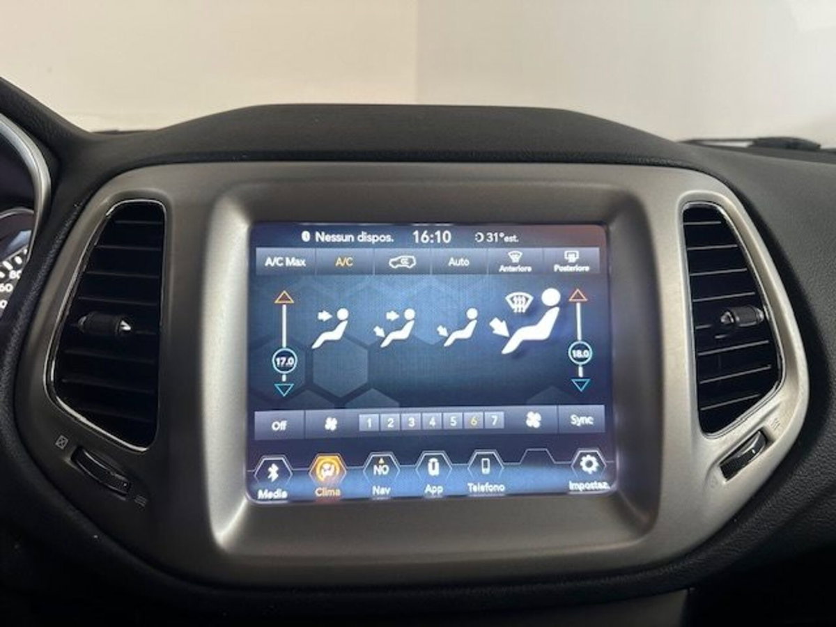 Jeep Compass 1.6 Multijet II 2WD Longitude (14)