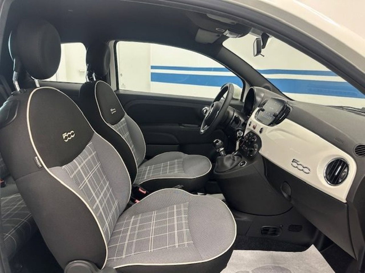 Fiat 500 1.0 Hybrid Lounge (10)