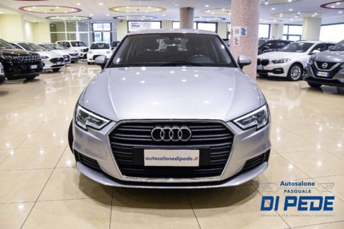 Audi A3 Sportback 30 TDI Business (2)