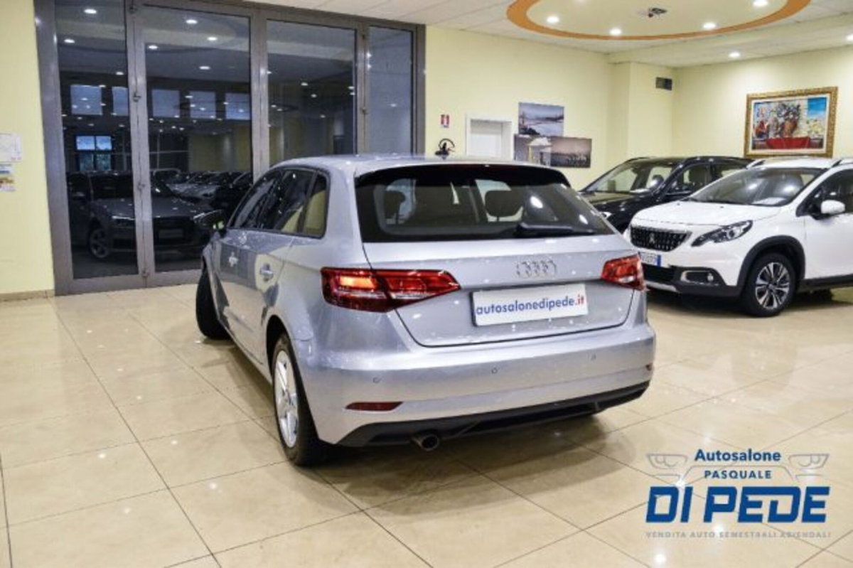 Audi A3 Sportback 30 TDI Business (6)