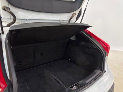 Volvo V40 Cross Country D2 Geartronic (14)