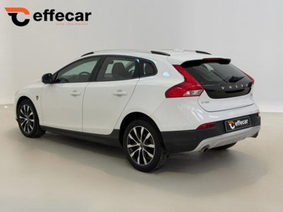 Volvo V40 Cross Country D2 Geartronic (4)