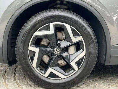 Volkswagen Touareg 3.0 V6 tdi scr Elegance 231cv auto (13)