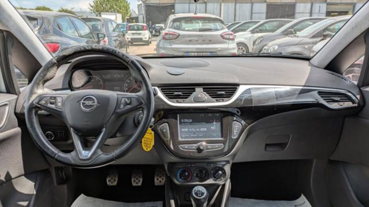 Opel Corsa 1.4 90CV GPL Tech 5 porte n-Joy (7)