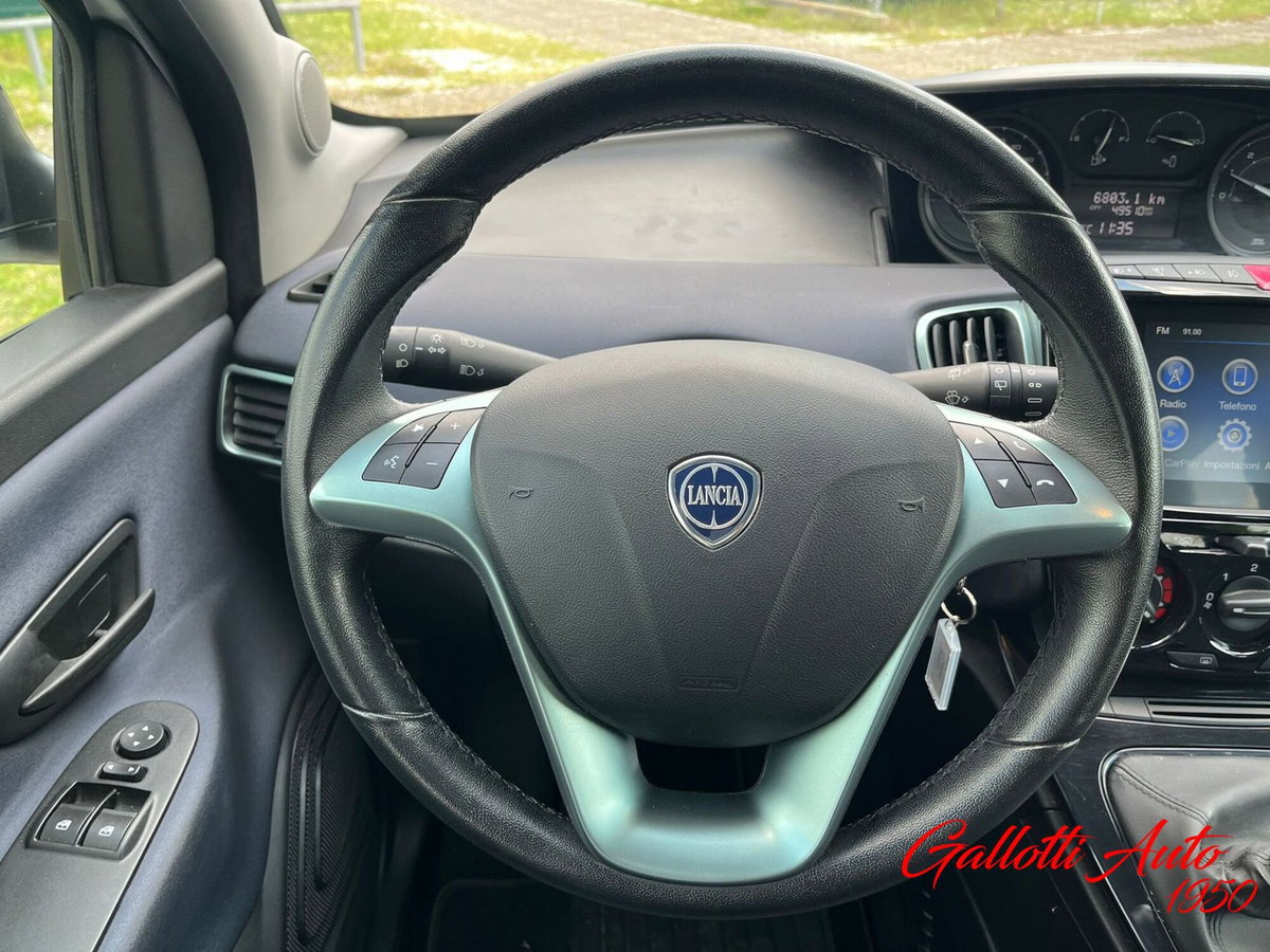 Lancia Ypsilon 1.0 FireFly 5 porte S&S Hybrid Gold Plus (10)