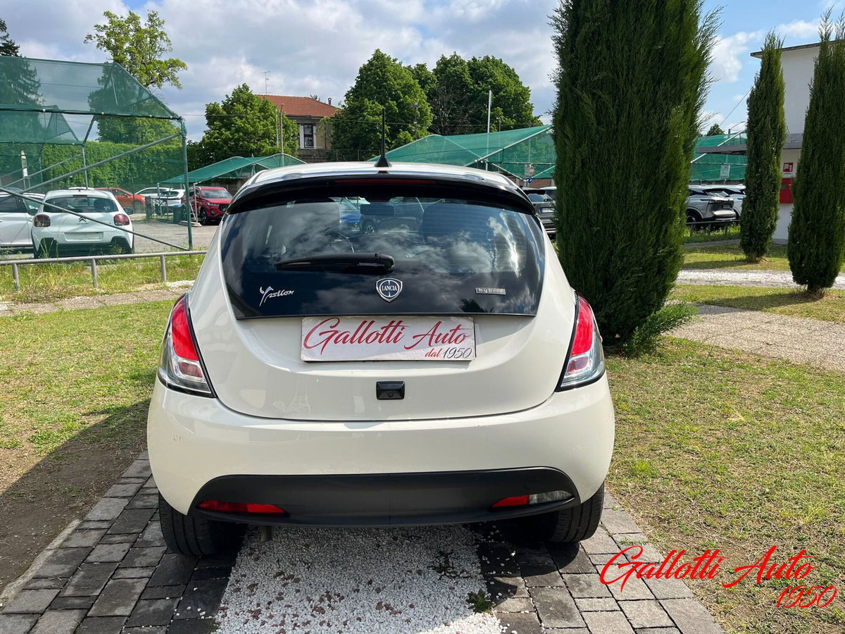 Lancia Ypsilon 1.0 FireFly 5 porte S&S Hybrid Gold Plus (7)