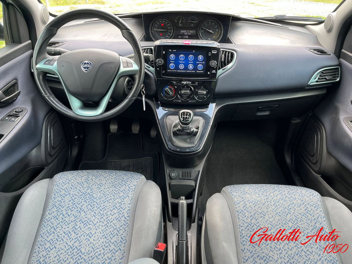Lancia Ypsilon 1.0 FireFly 5 porte S&S Hybrid Gold Plus (9)