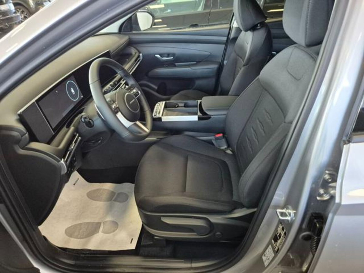 Hyundai Tucson 1.6 hev Business 4wd auto (9)