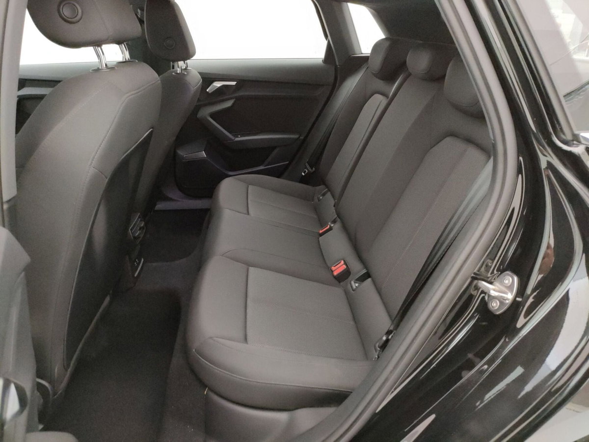 Audi A3 Sportback 40 TDI quattro S tronic S line edition (8)