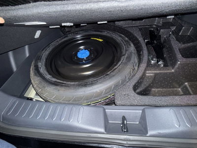 Toyota Toyota C-HR 1.8 hev Trend fwd e-cvt (12)