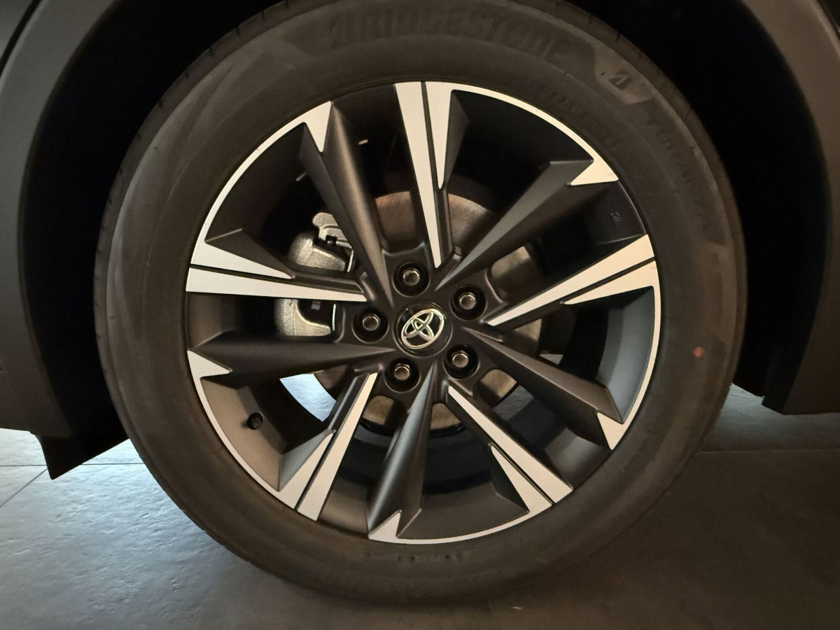 Toyota Toyota C-HR 1.8 hev Trend fwd e-cvt (5)