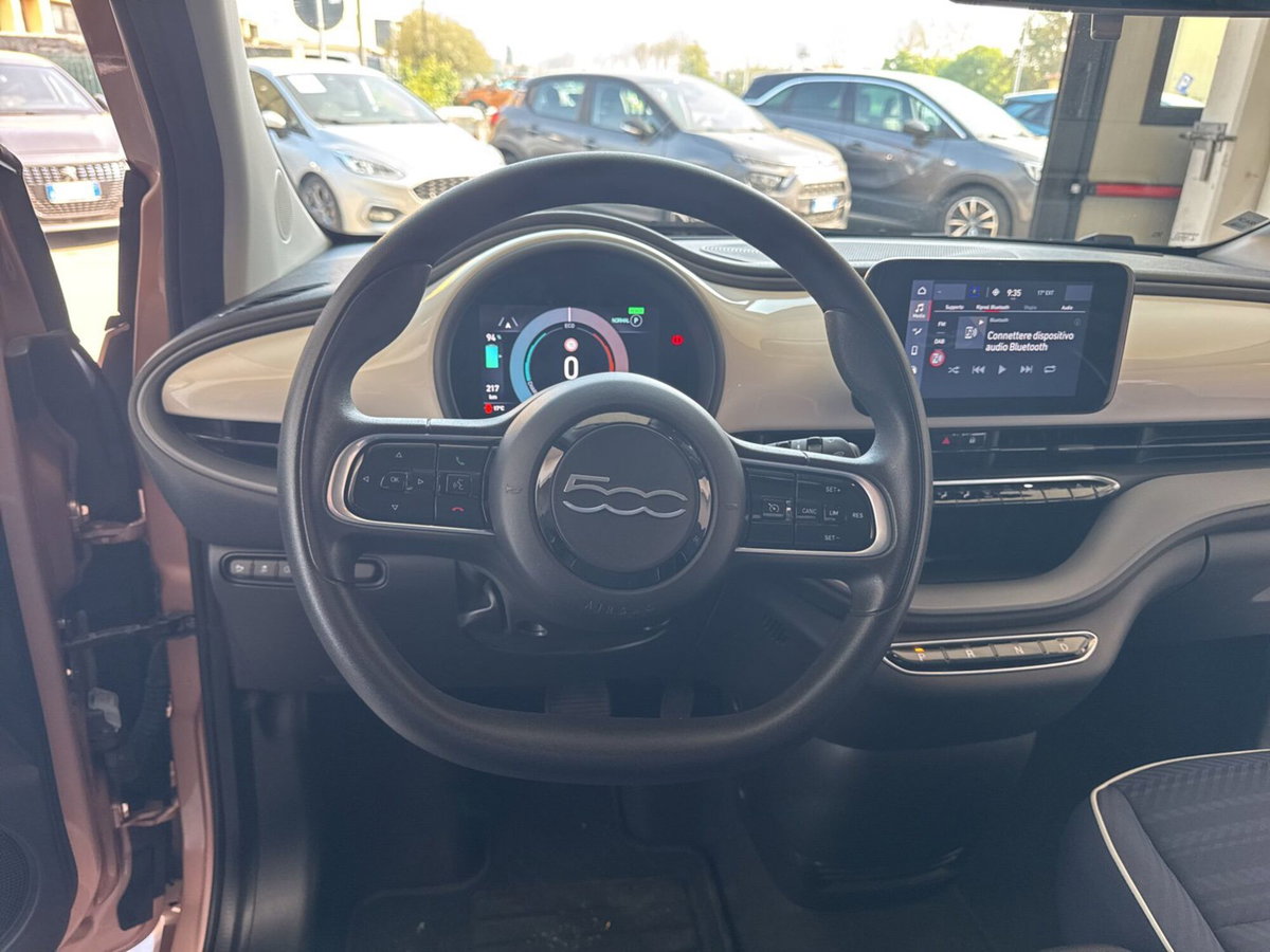 Fiat 500 Cabrio Passion Cabrio 42 kWh (12)