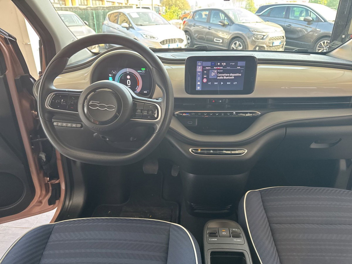 Fiat 500 Cabrio Passion Cabrio 42 kWh (13)