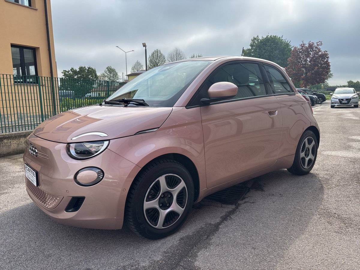 Fiat 500 Cabrio Passion Cabrio 42 kWh (2)